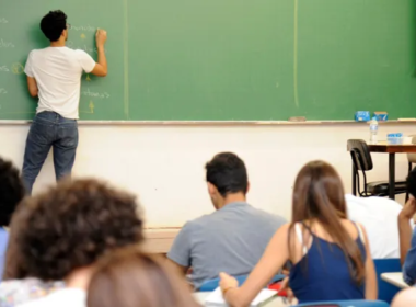 Precisa fazer curso para fazer o Encceja 2024?